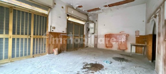 3 rooms Commercial property in Naples, Italy No. 357638 5