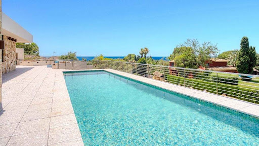 Villa de 4 dormitorios en Marbella, Spain No. 278786