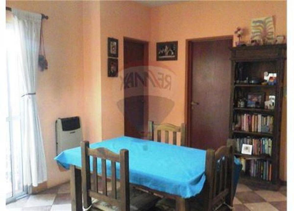 3 bedrooms House in Buenos Aires, Argentina No. 78134