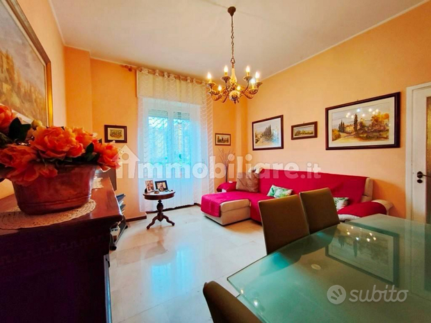 3 rooms Building in Milan, Italy No. 278163