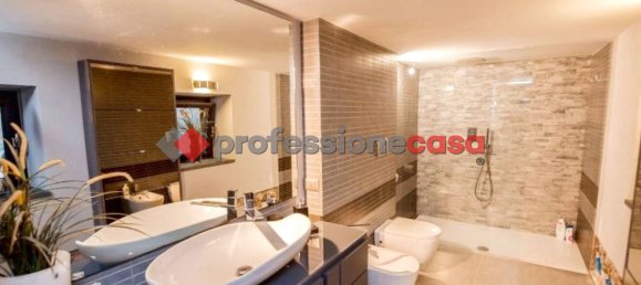 2 bedrooms Apartment in Catania, Italy No. 340745 5