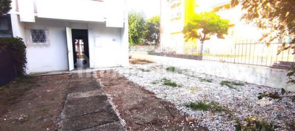 2 bedrooms House in Comacchio, Italy No. 292857 2