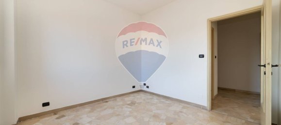 2-salle Appartement à Cassina de' Pecchi, Italy No. 94497 17