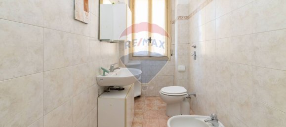 2-salle Appartement à Cassina de' Pecchi, Italy No. 94497 5