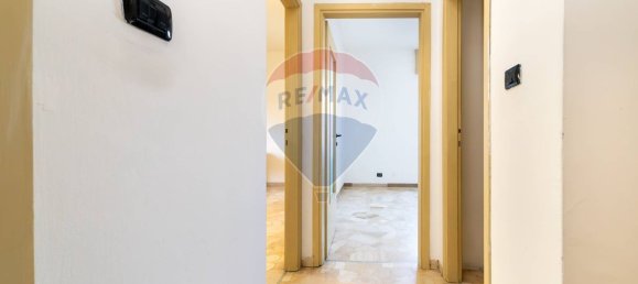 2-salle Appartement à Cassina de' Pecchi, Italy No. 94497 2