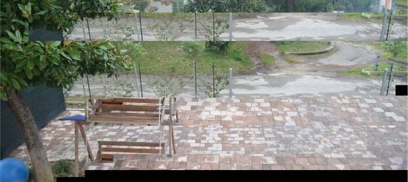 Дом с 8 комнатами в Монторио аль Вомано, Италия № 98322 4