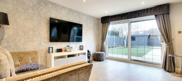 Дом с 4 спальнями в Дартфорд, Великобритания № 4918 7