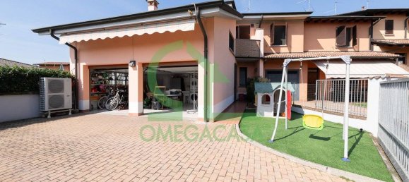 Квартира с 3 спальнями в Казальпустерленго, Италия № 356493 22