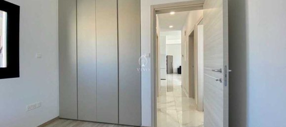 3 bedrooms Apartment in Germasogeia, Cyprus No. 19359 5