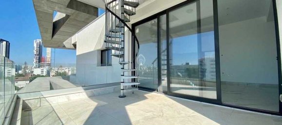 3 bedrooms Apartment in Germasogeia, Cyprus No. 19359 8