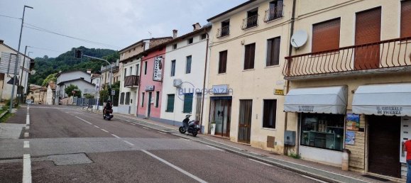 1غرفة عقار تجاري في Torrebelvicino, Italy رقم 106502 11