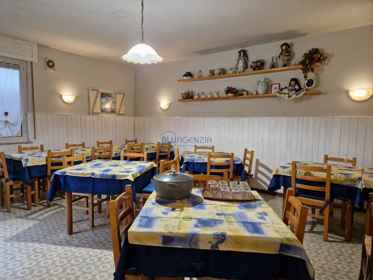 1غرفة عقار تجاري في Torrebelvicino, Italy رقم 106502