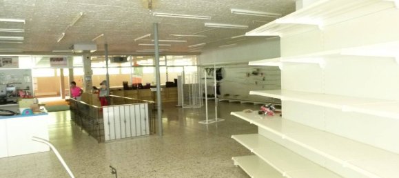 Коммерческая недвижимость 2500м² в Altenkirchen, Германия № 130487 4