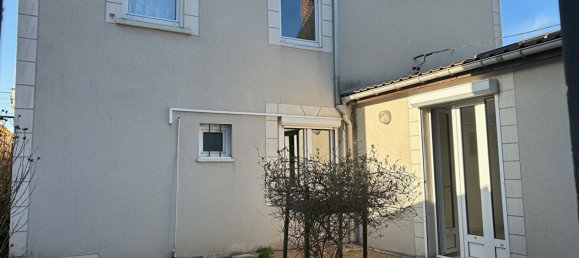 2 bedrooms House in Marly, France No. 161149 9