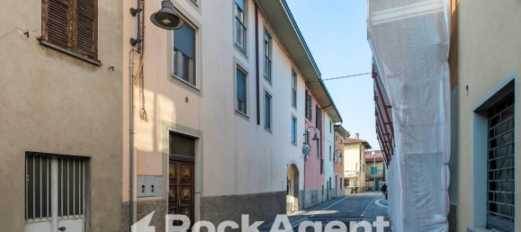 3 rooms Apartment in Terno d'Isola, Italy No. 98175 20