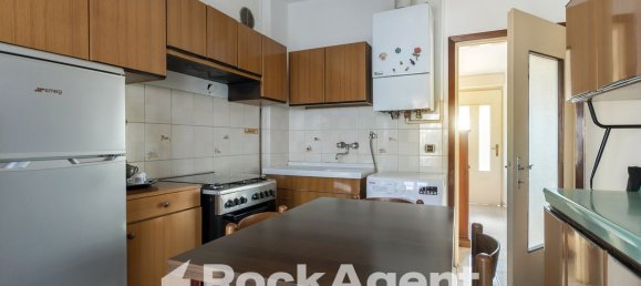3 rooms Apartment in Terno d'Isola, Italy No. 98175 5