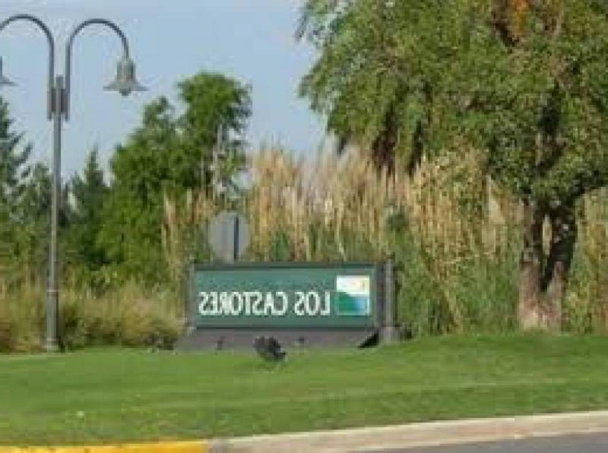  Land in Tigre, Argentina No. 42054