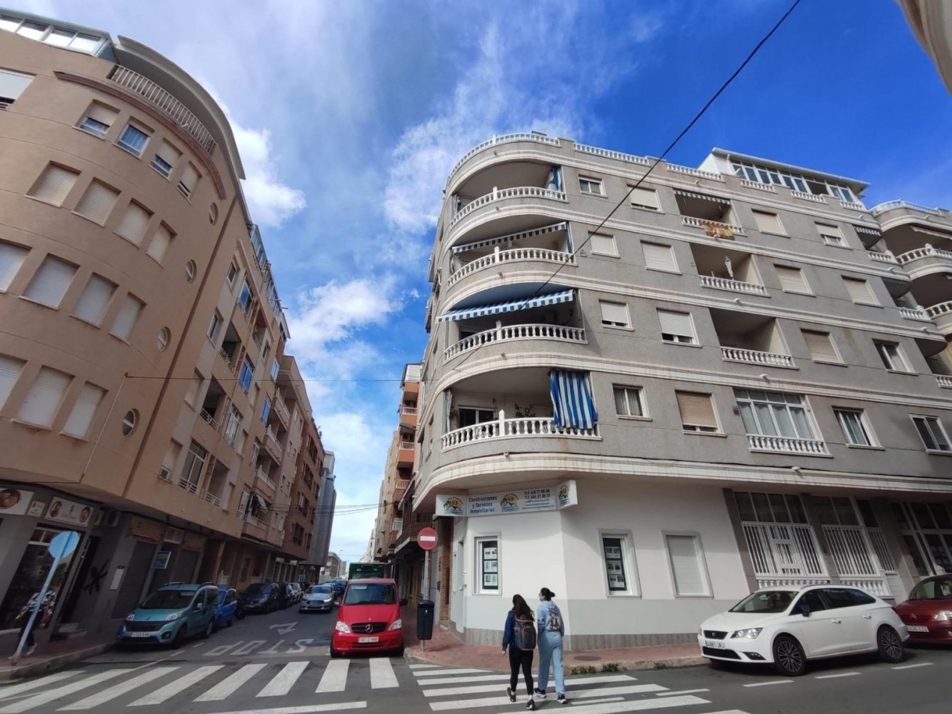 Apartamento de 2 dormitorios en Torrevieja, Spain No. 284157