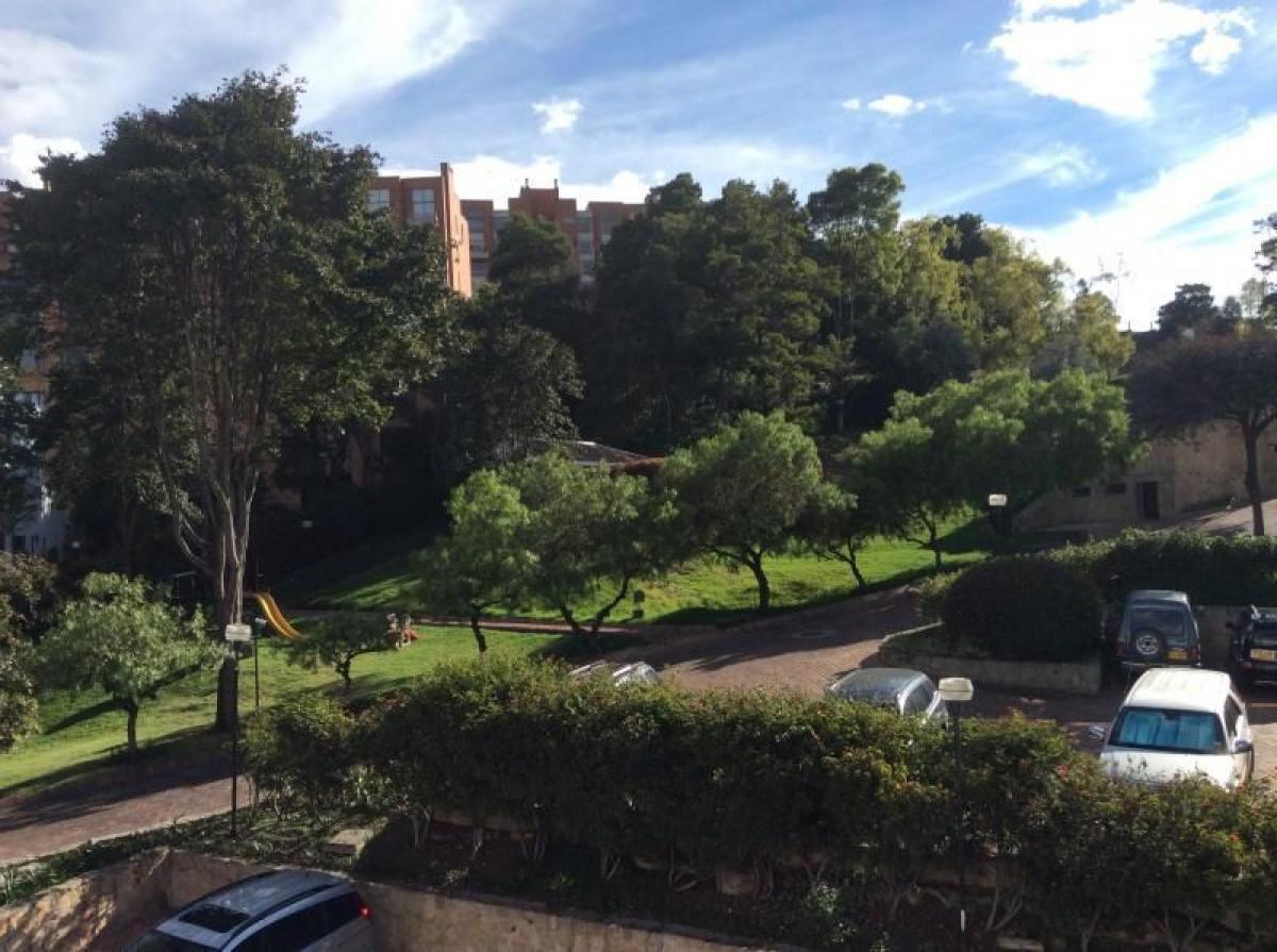 Дом с 3 спальнями в Богота, Колумбия № 14787