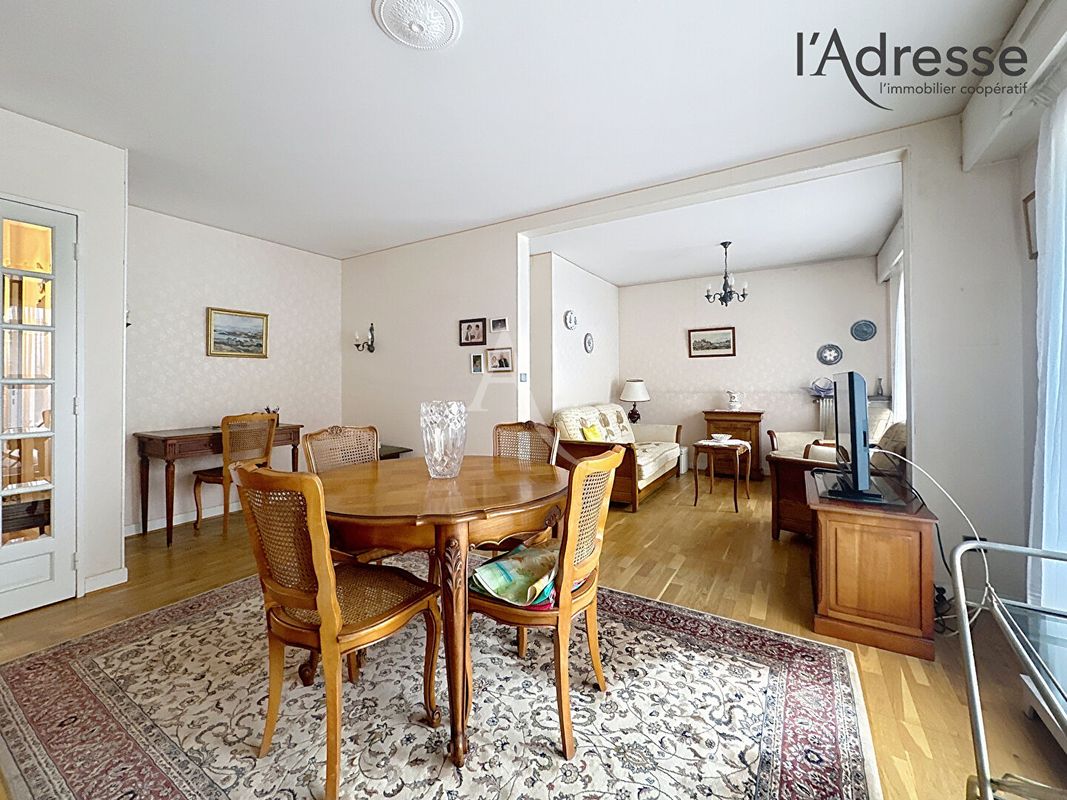 3 غرف نوم شقة في Rueil-Malmaison, France رقم 318552