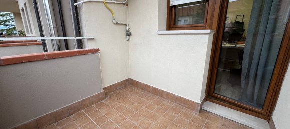 9 rooms Apartment in Penne, Italy No. 254768 14
