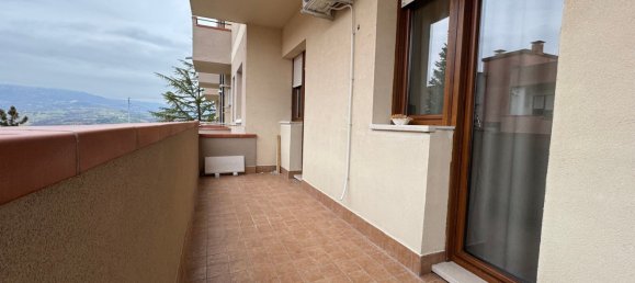 9 rooms Apartment in Penne, Italy No. 254768 10