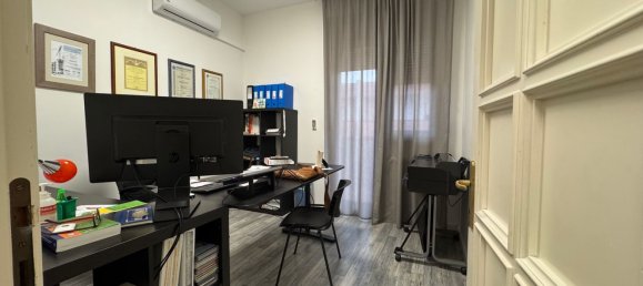 9 rooms Apartment in Penne, Italy No. 254768 6