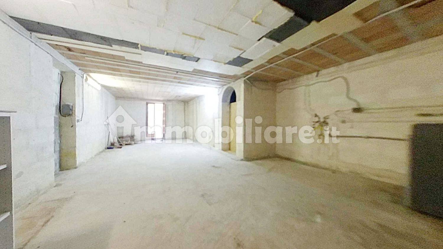 Villa de 5 divisões em Fasano, Italy N.º 171035