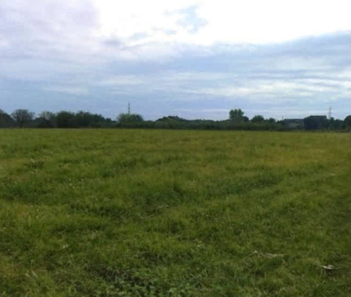 Terreno en Cassola, Italy 5207 m² No. 305309