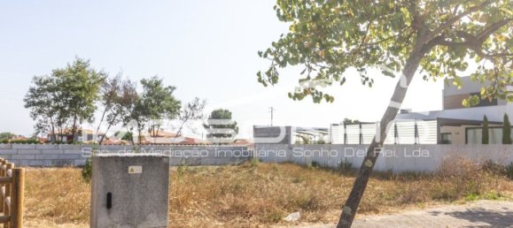 681m² Land in Marinha Grande, Portugal No. 211941 3