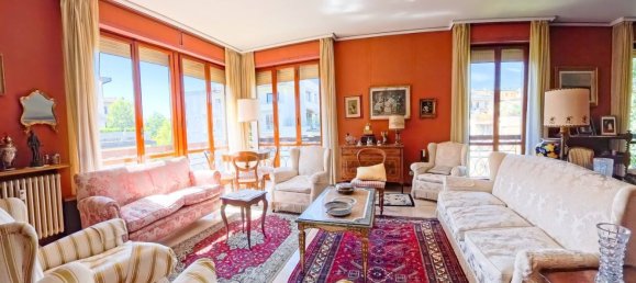 8 bedrooms Apartment in Florence, Italy No. 380208 7