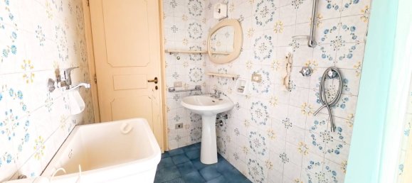 8 bedrooms Apartment in Florence, Italy No. 380208 13