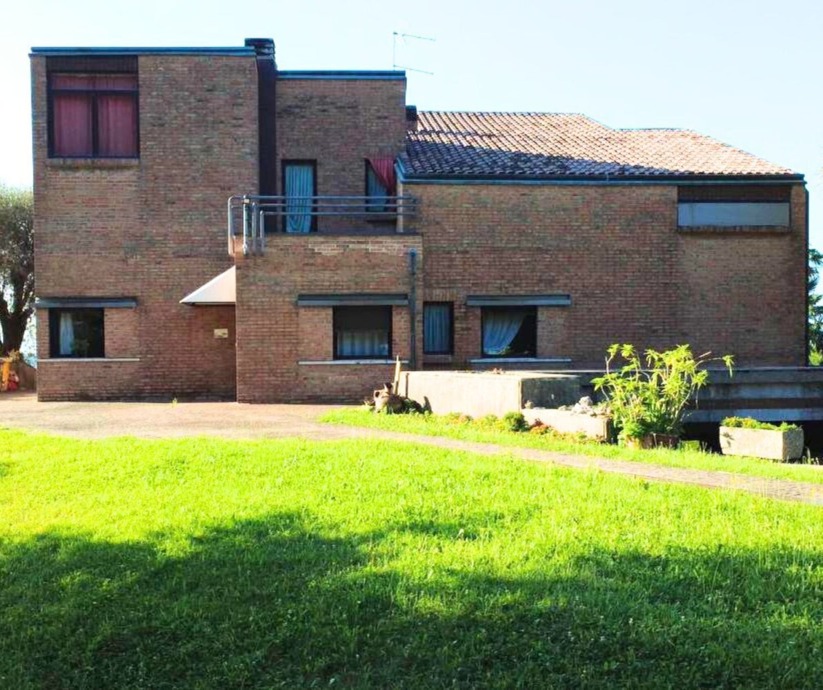 15 rooms Villa in Cornuda, Italy No. 283406