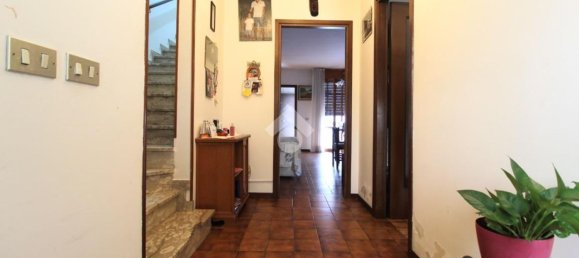 4 bedrooms House in Cadelbosco di Sopra, Italy No. 333256 4