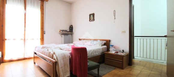 4 bedrooms House in Cadelbosco di Sopra, Italy No. 333256 14