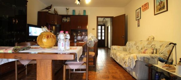 4 bedrooms House in Cadelbosco di Sopra, Italy No. 333256 2