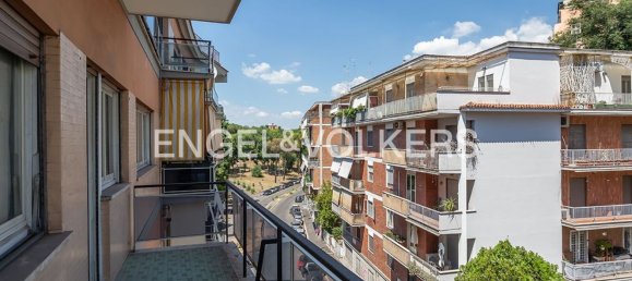 4 rooms Apartment in Rome, Italy No. 131277 13