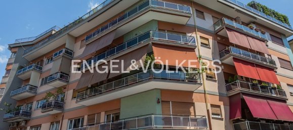 4 rooms Apartment in Rome, Italy No. 131277 16