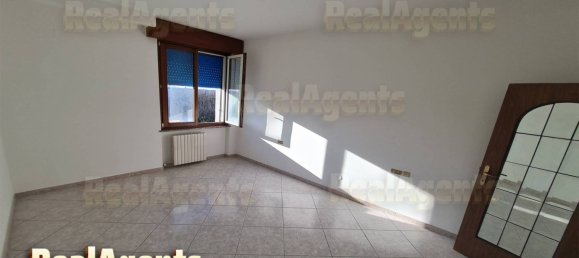 2 bedrooms Apartment in Solaro, Italy No. 189896 9