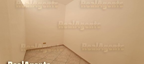 2 bedrooms Apartment in Solaro, Italy No. 189896 7