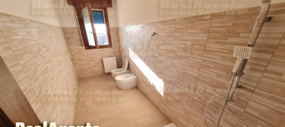 2 bedrooms Apartment in Solaro, Italy No. 189896 22