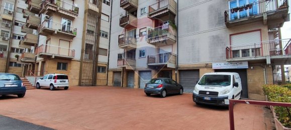 Квартира с 5 комнатами в Кальтаджироне, Италия № 106088 31