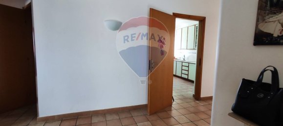 Квартира с 5 комнатами в Кальтаджироне, Италия № 106088 15