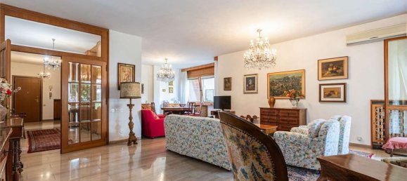 6 Schlafzimmer Wohnung in Modena, Italy, Nr. 381664 7