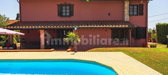 3 bedrooms Villa in Montecarlo, Italy No. 325620 15