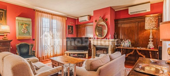 3 bedrooms Villa in Montecarlo, Italy No. 325620 13