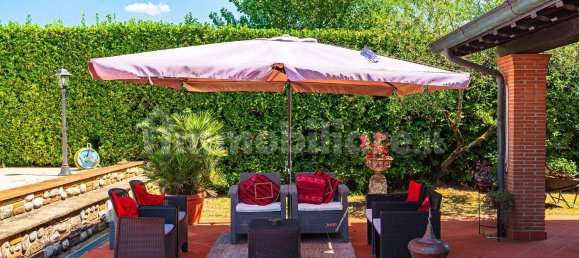 3 bedrooms Villa in Montecarlo, Italy No. 325620 20