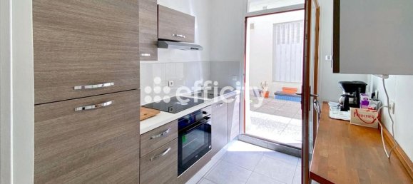 1 bedroom Apartment in Paris, France No. 329866 5