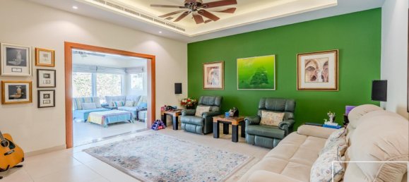 4 Schlafzimmer Villa in Meadows, UAE, Nr. 112146 3