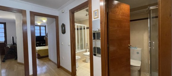 2 bedrooms Apartment in Gijon, Spain No. 142457 2